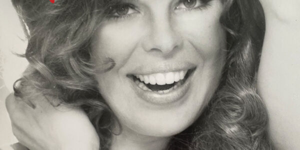 Amber Brookman Redefine Sucesso e Liderança com Best-Seller