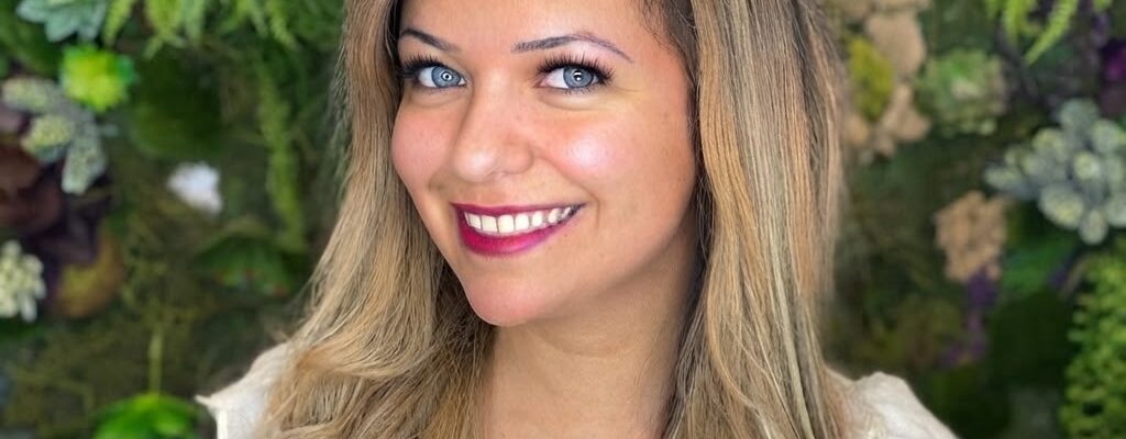 Flávia Lima: quando um salão de beleza se transforma em um lugar de acolhimento