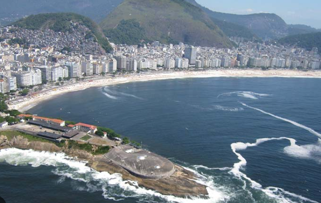 Interancional: Liza Andrews escolhe Forte de Copacabana para seu lançamento